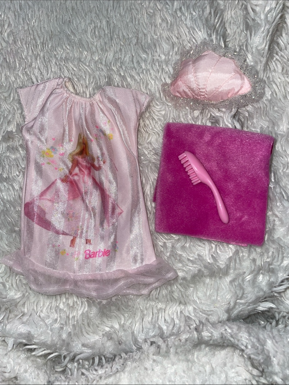 barbie clothes pajamas nightwear 1990s mattel blanket brush & pillow sleepover